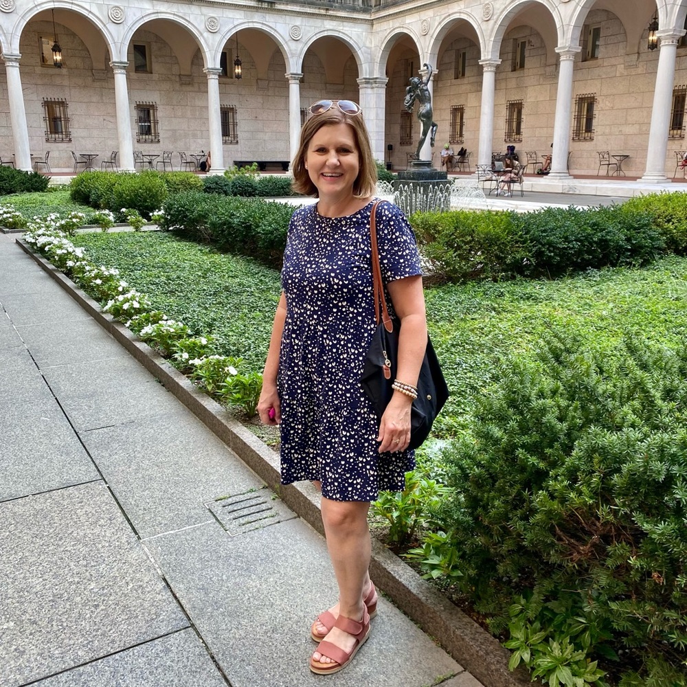 POSH AMBASSADOR CARLA - FAST SHIPPER/TOP RATED SELLER